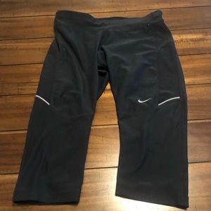 nike athletic leggings